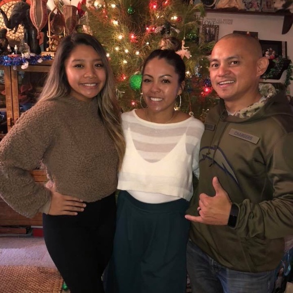 Meet your Posher - Picture 3 of 7